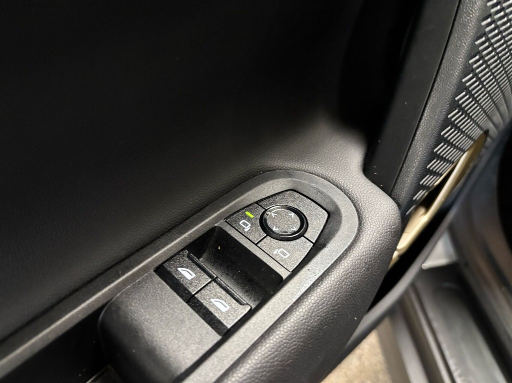 Mini Cooper SE EL Essential Trim Option Level XS 218HK 3d Aut. - Image 7