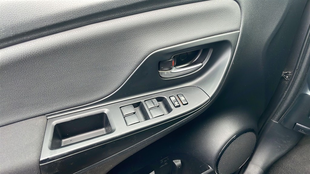 Toyota Yaris 1,5 Hybrid H2 Premium E-CVT 100HK 5d Trinl. Gear - Image 7