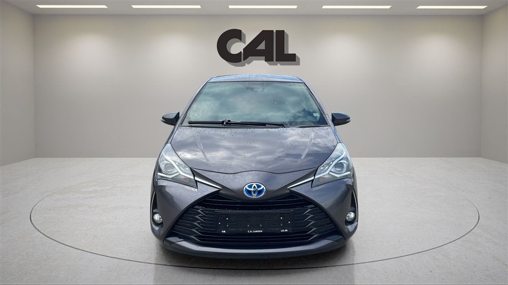 Toyota Yaris 1,5 Hybrid H2 Premium E-CVT 100HK 5d Trinl. Gear - Image 4