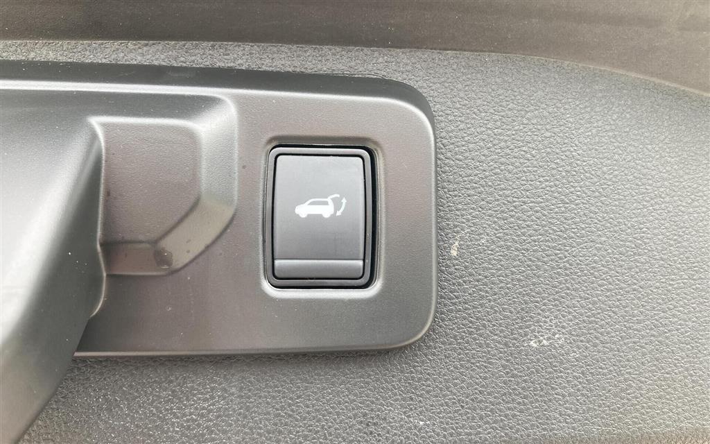 Renault Scénic E-TECH Techno 220HK Aut. - Image 18