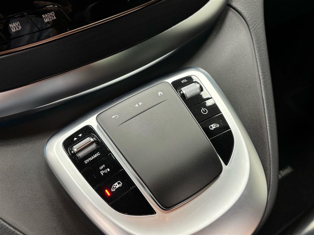 Mercedes-Benz EQV 300 Lang EL Avantgarde 204HK Aut. - Image 22