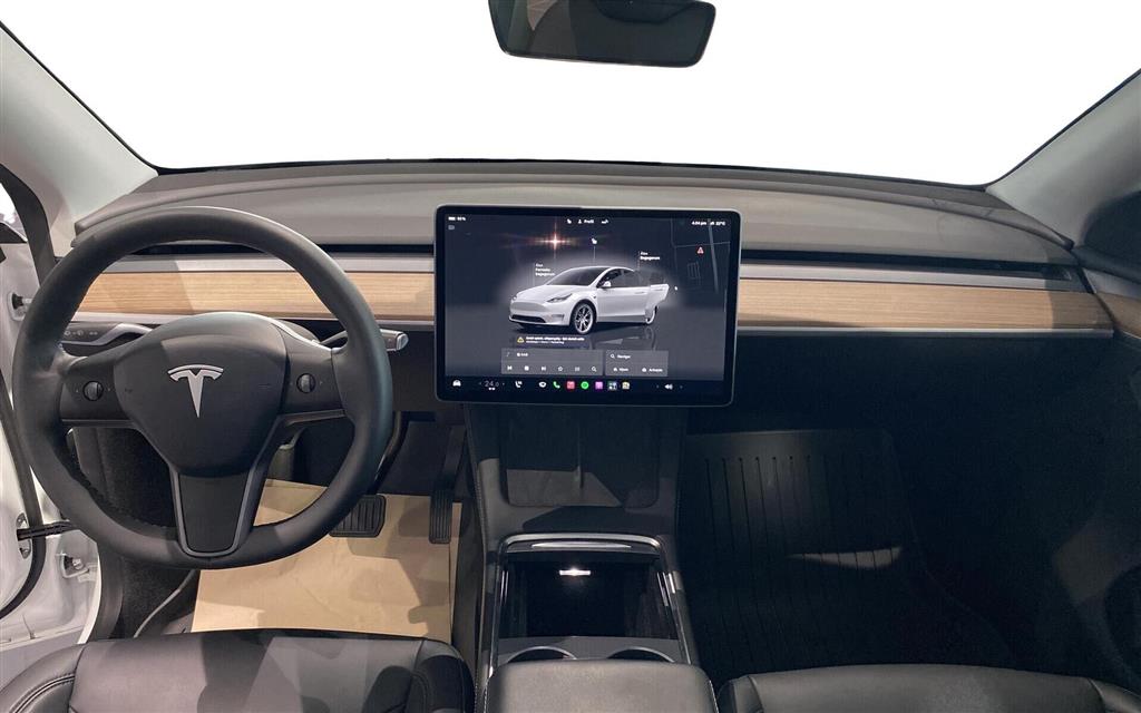 Tesla Model Y EL RWD 299HK 5d Aut. - Image 11