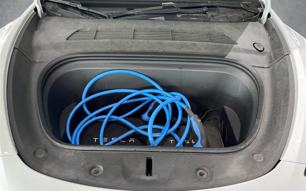 Tesla Model Y EL RWD 299HK 5d Aut. - Image 21