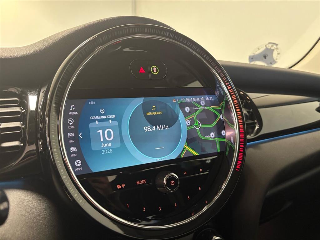 Mini Cooper SE EL Essential 184HK 3d Aut. - Image 9