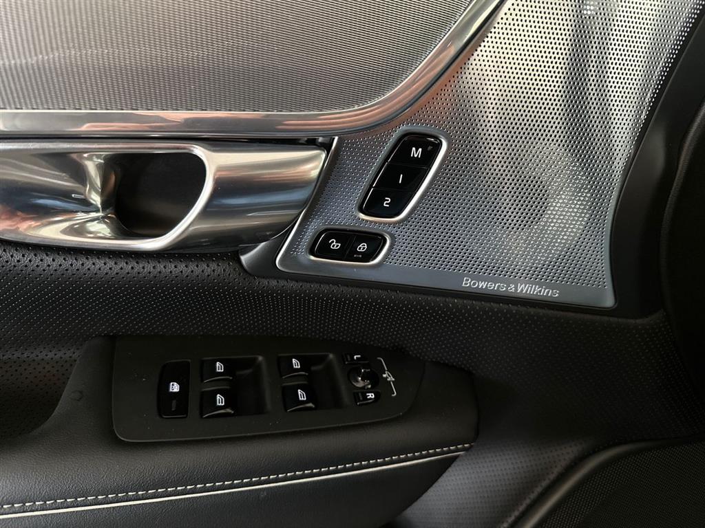 Volvo V90 2,0 T8 Recharge Plugin-hybrid R-design AWD 390HK Stc 8g Aut. - Image 25