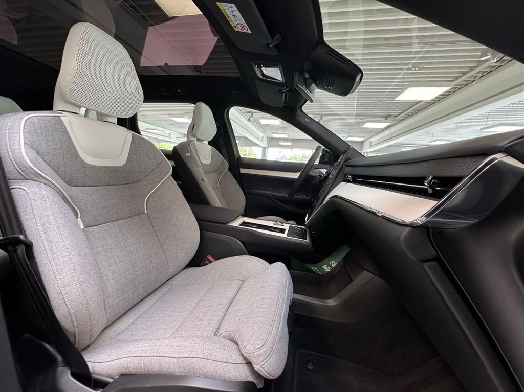 Volvo EX90 Twin Ultra AWD 408HK 5d Aut. - Image 9