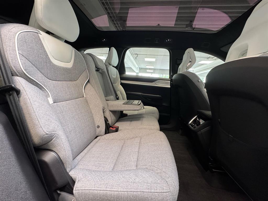 Volvo EX90 Twin Ultra AWD 408HK 5d Aut. - Image 12