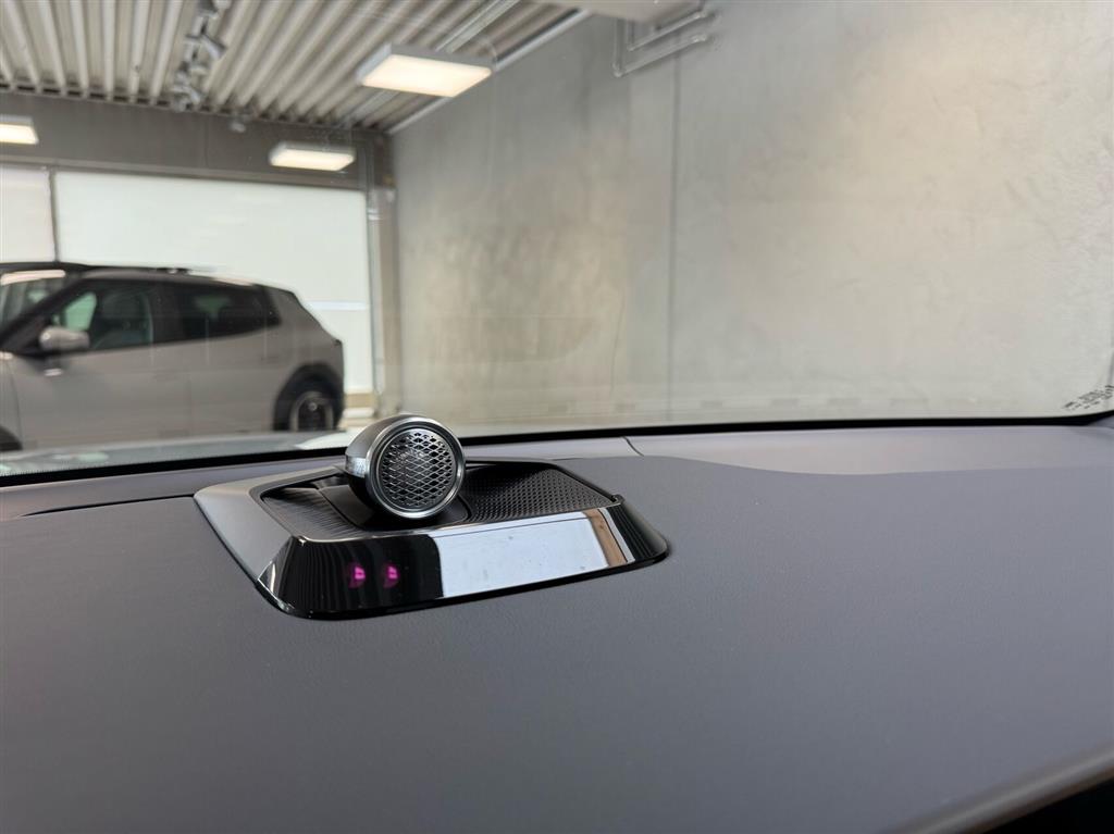 Volvo EX90 Twin Ultra AWD 408HK 5d Aut. - Image 17