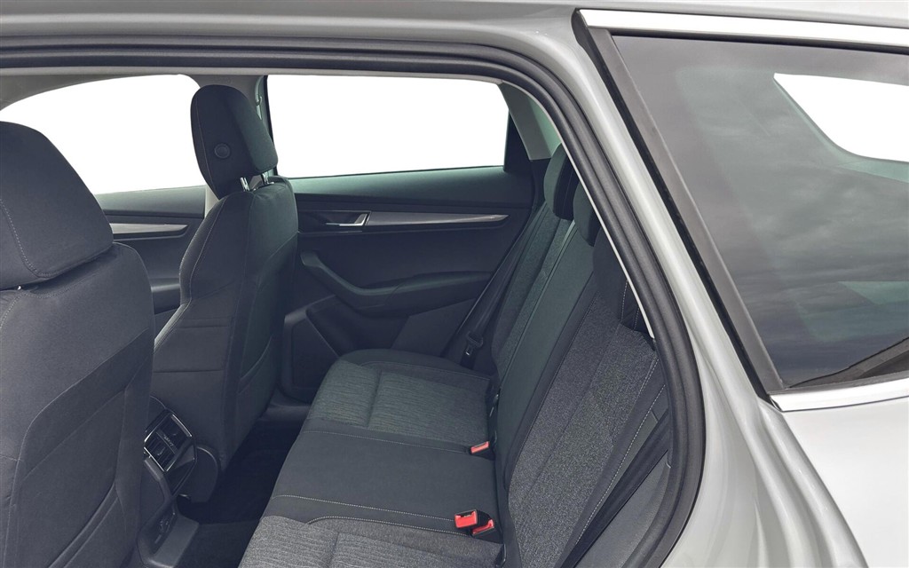Skoda Karoq 2,0 TDI AdBlue Style 4x4 DSG 150HK 5d 7g Aut. - Image 10