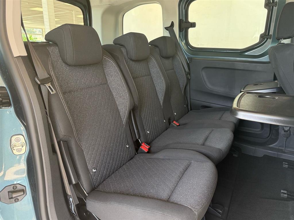 Peugeot e-Rifter L1 EL Allure 136HK Aut. - Image 13