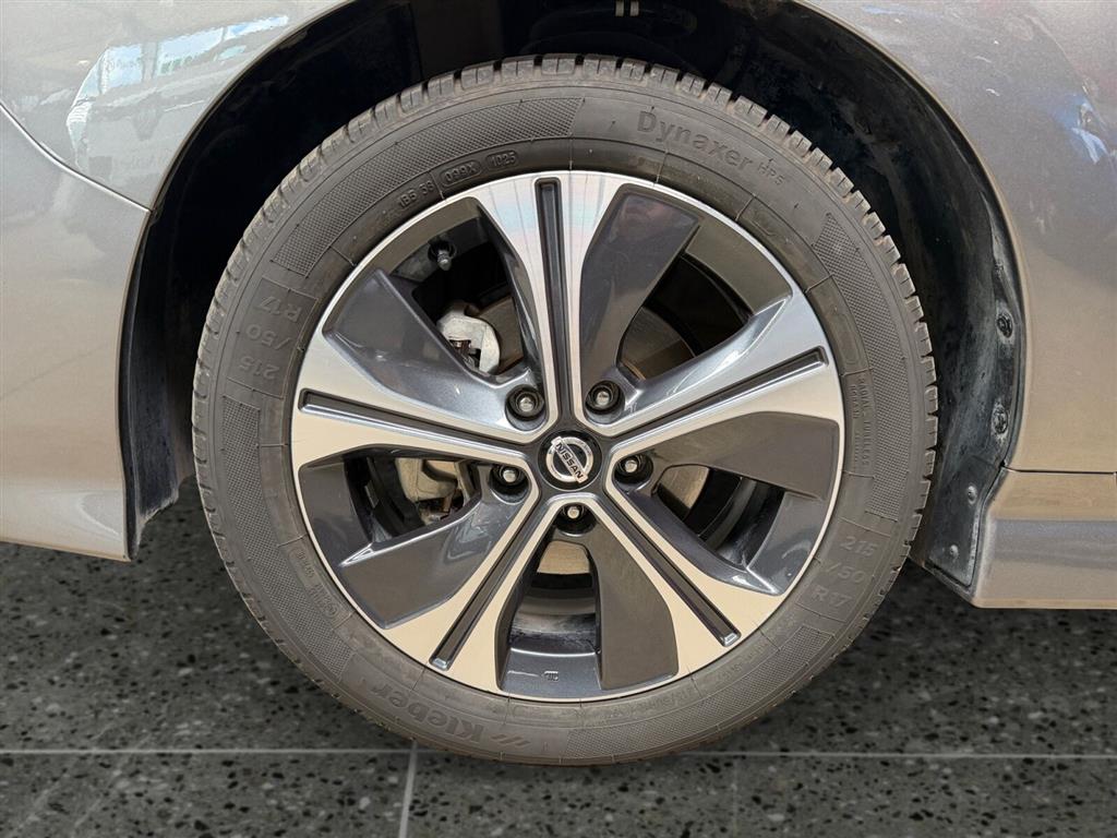 Nissan Leaf EL N-Connecta 40 kWh 150HK 5d Aut. - Image 9