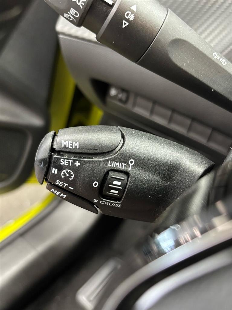 Peugeot e-208 EL Allure 156HK 5d Aut. - Image 22