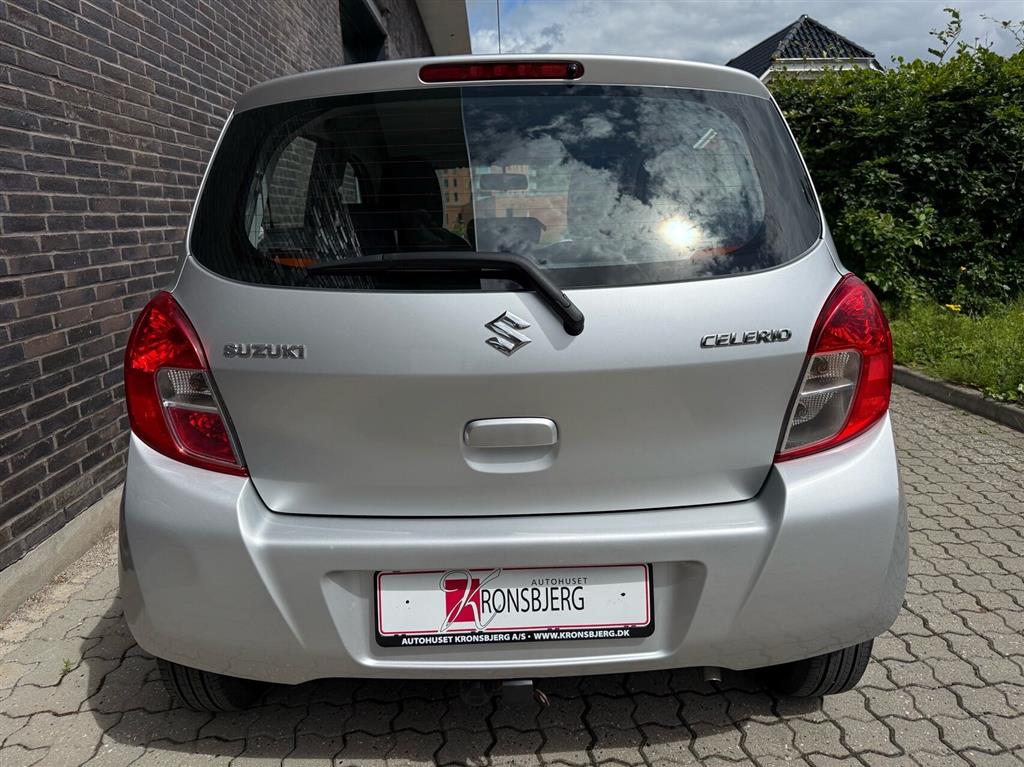 Suzuki Celerio 1,0 Dualjet 12V Exclusive 68HK 5d - Image 6