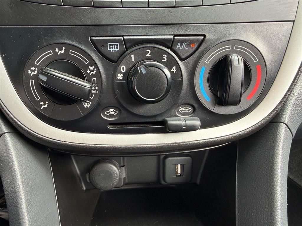 Suzuki Celerio 1,0 Dualjet 12V Exclusive 68HK 5d - Image 10