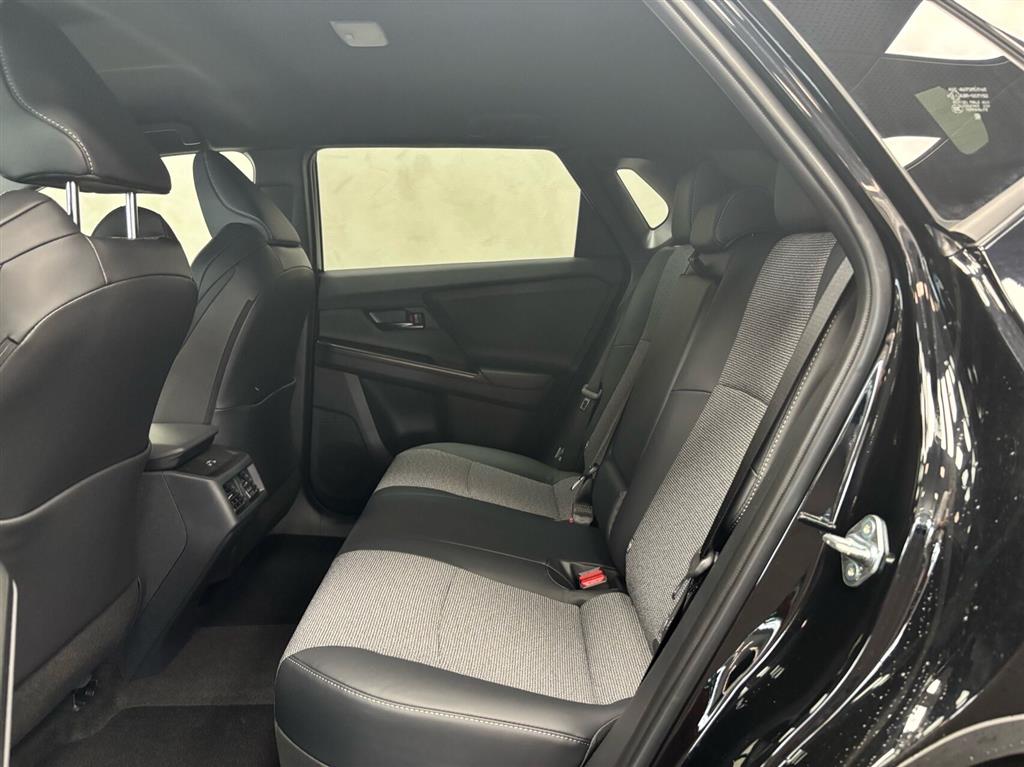 Toyota bZ4X EL Active 224HK 5d Aut. - Image 9