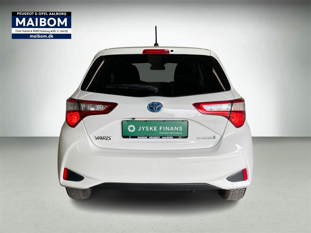 Toyota Yaris 1,5 Hybrid H2 Premium E-CVT 100HK 5d Trinl. Gear - Image 2