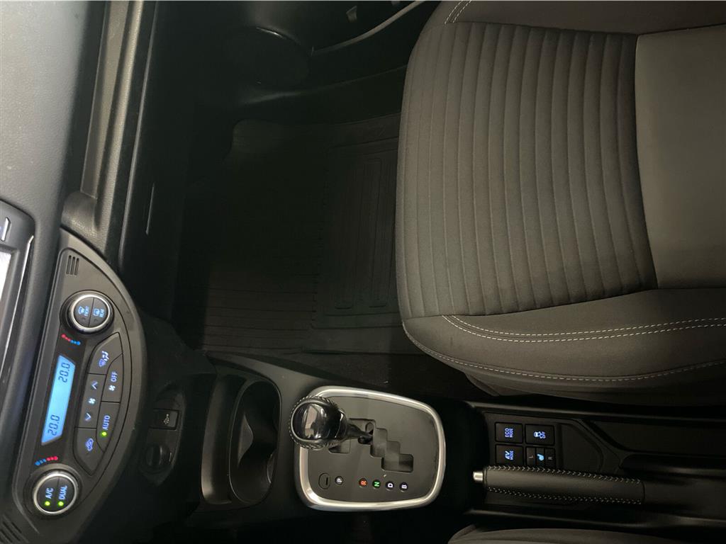 Toyota Yaris 1,5 Hybrid H2 Premium E-CVT 100HK 5d Trinl. Gear - Image 16