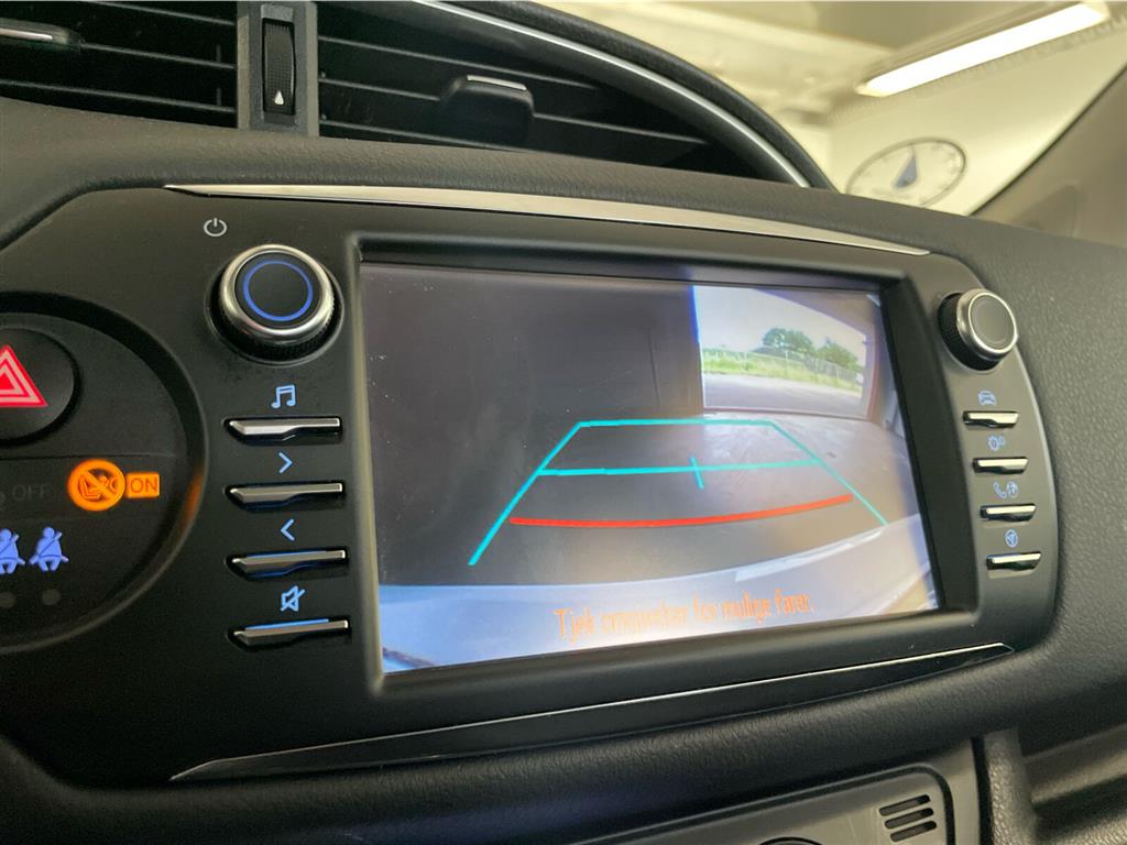 Toyota Yaris 1,5 Hybrid H2 Premium E-CVT 100HK 5d Trinl. Gear - Image 23