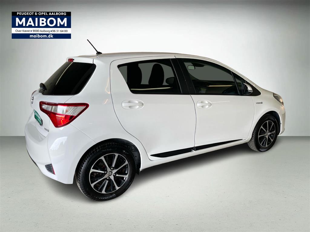 Toyota Yaris 1,5 Hybrid H2 Premium E-CVT 100HK 5d Trinl. Gear - Image 5