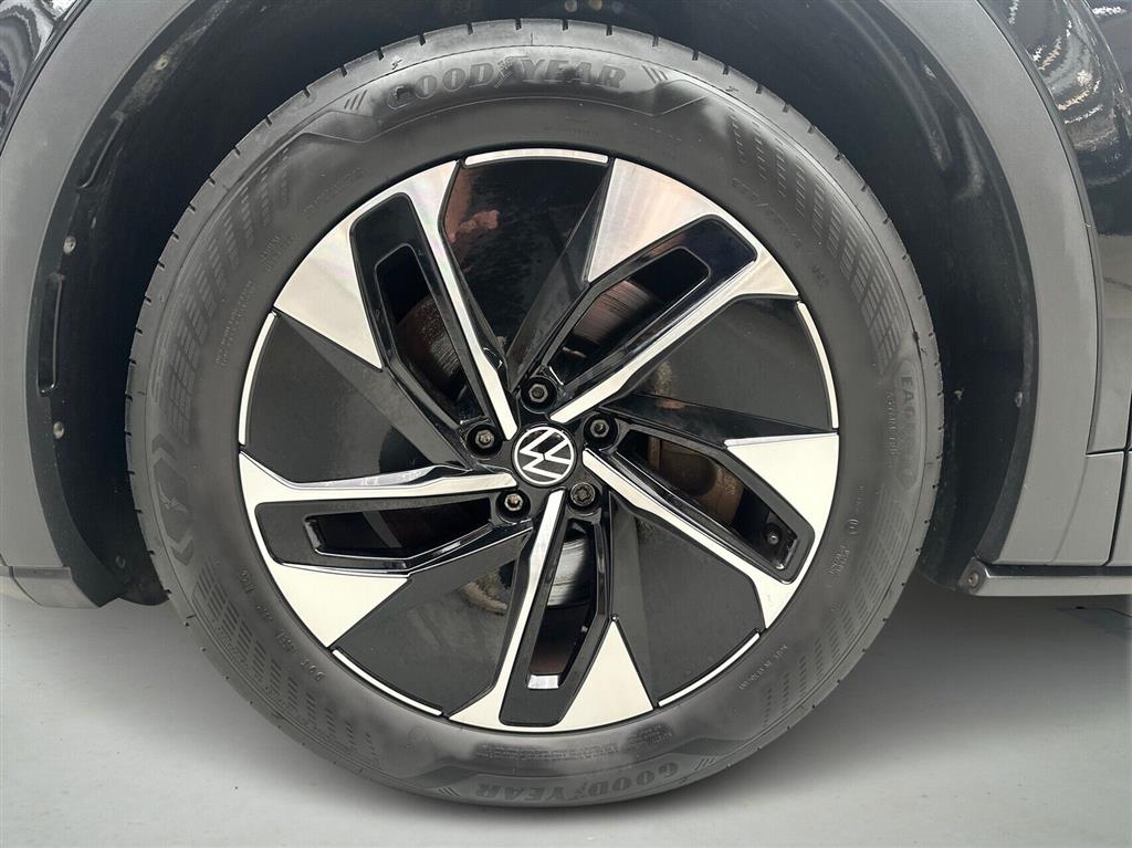 VW ID.4 EL Pro Performance 204HK 5d Aut. - Image 9