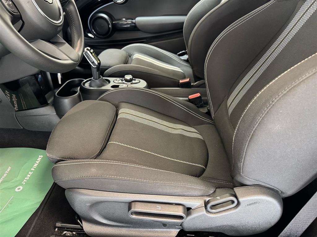 Mini Cooper SE EL Essential 184HK 3d Aut. - Image 12