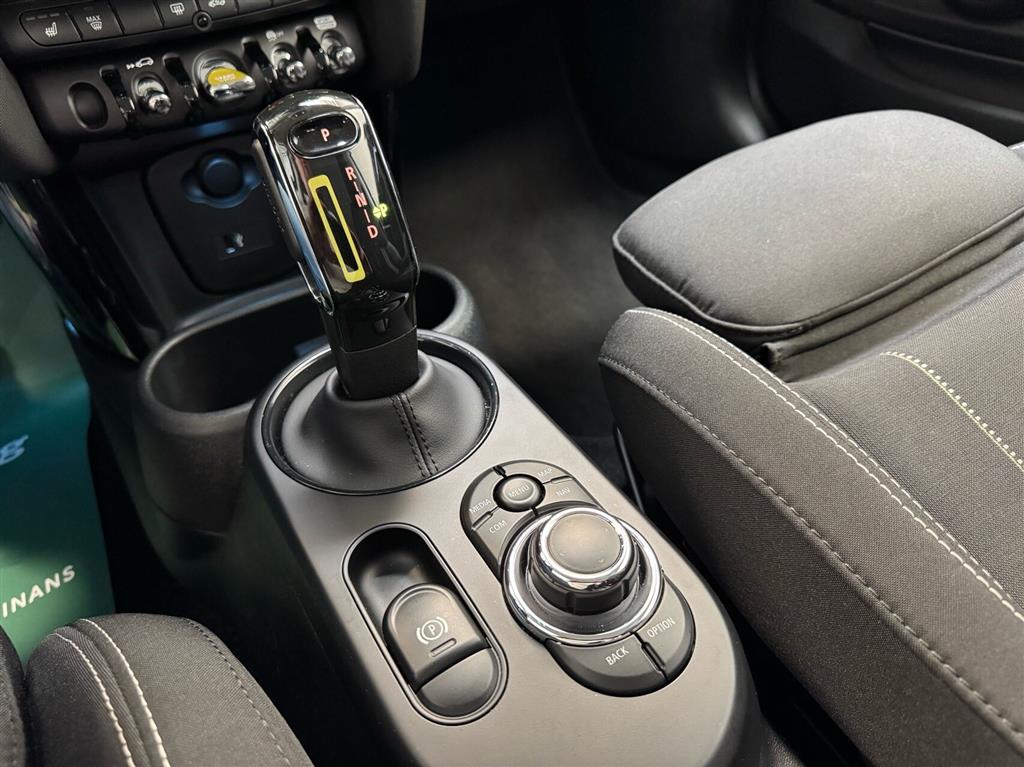 Mini Cooper SE EL Essential 184HK 3d Aut. - Image 15