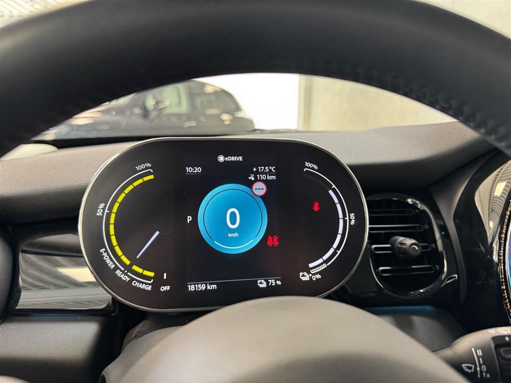 Mini Cooper SE EL Essential 184HK 3d Aut. - Image 16