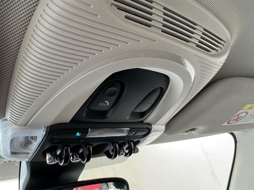 Mini Cooper SE EL Essential 184HK 3d Aut. - Image 19