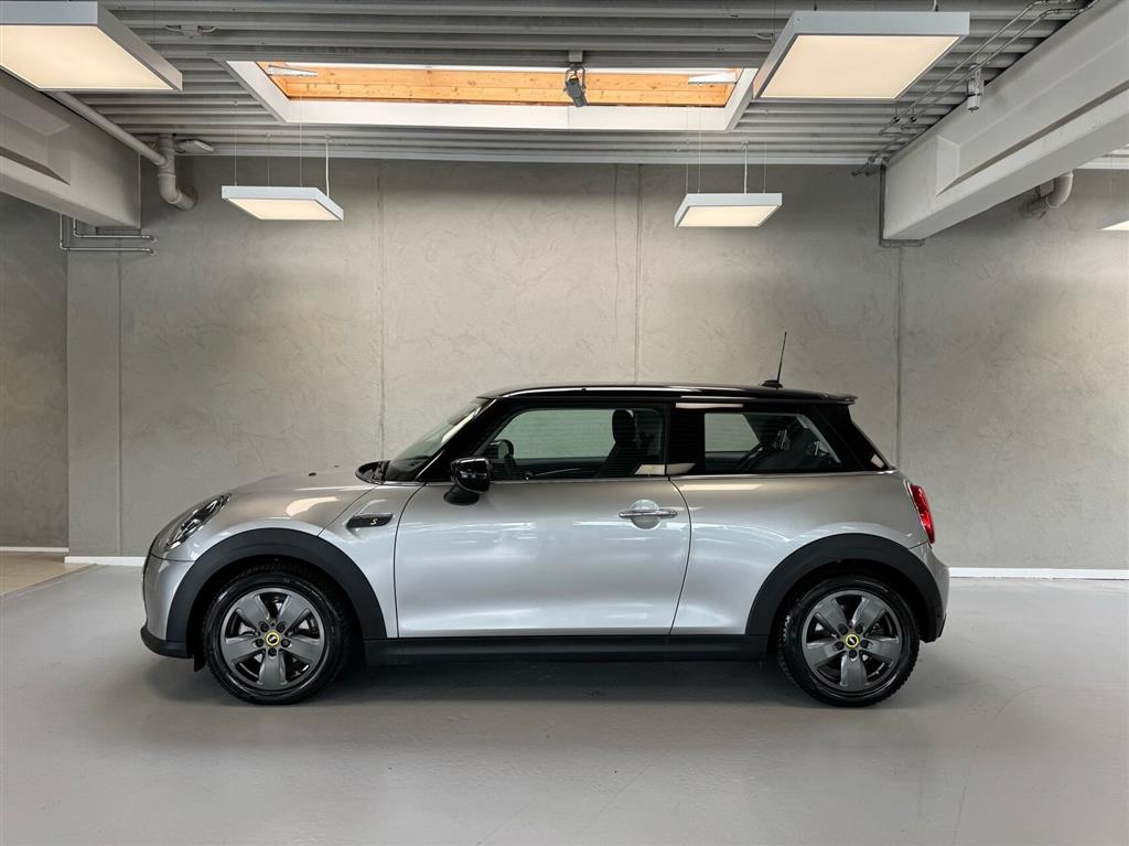 Mini Cooper SE EL Essential 184HK 3d Aut. - Image 5