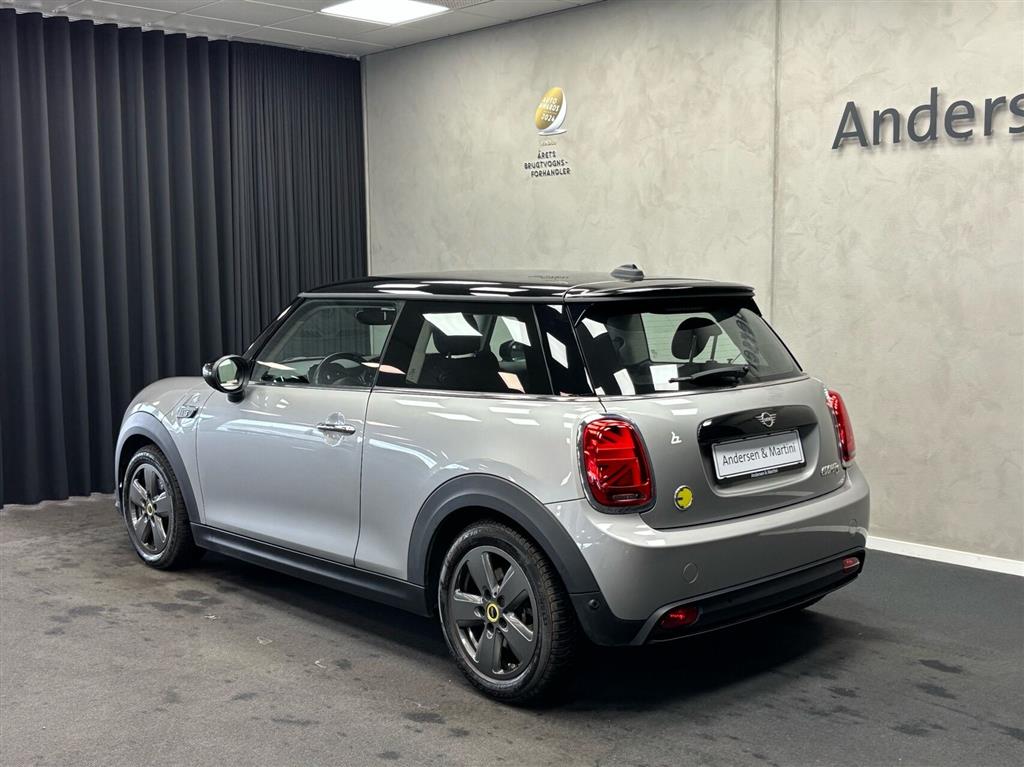 Mini Cooper SE EL Essential 184HK 3d Aut. - Image 3