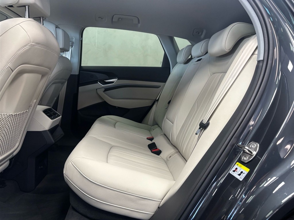 Audi E-tron 55 Advanced Quattro 408HK 5d Aut. - Image 9