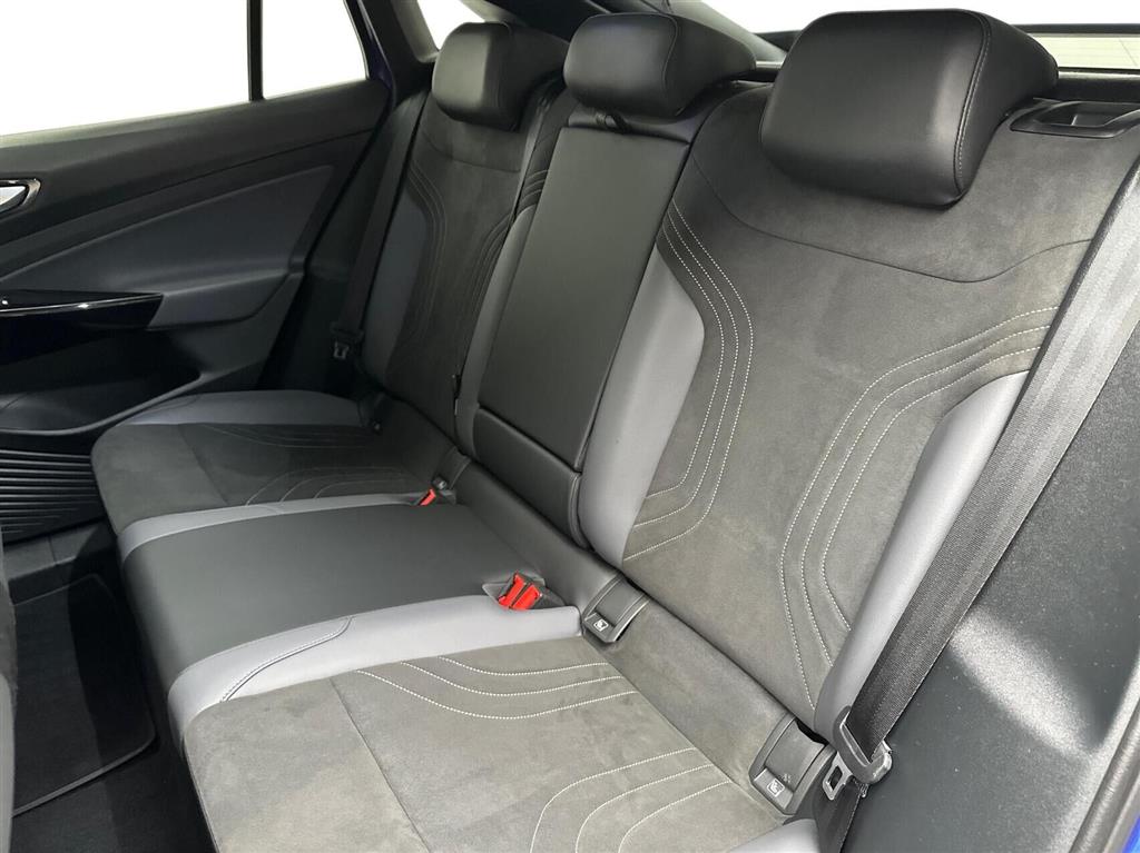 VW ID.5 EL Pro Performance 204HK 5d Aut. - Image 13