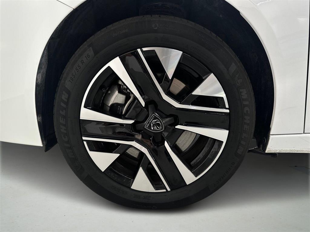 Peugeot e-208 EL Allure 136HK 5d Aut. - Image 9