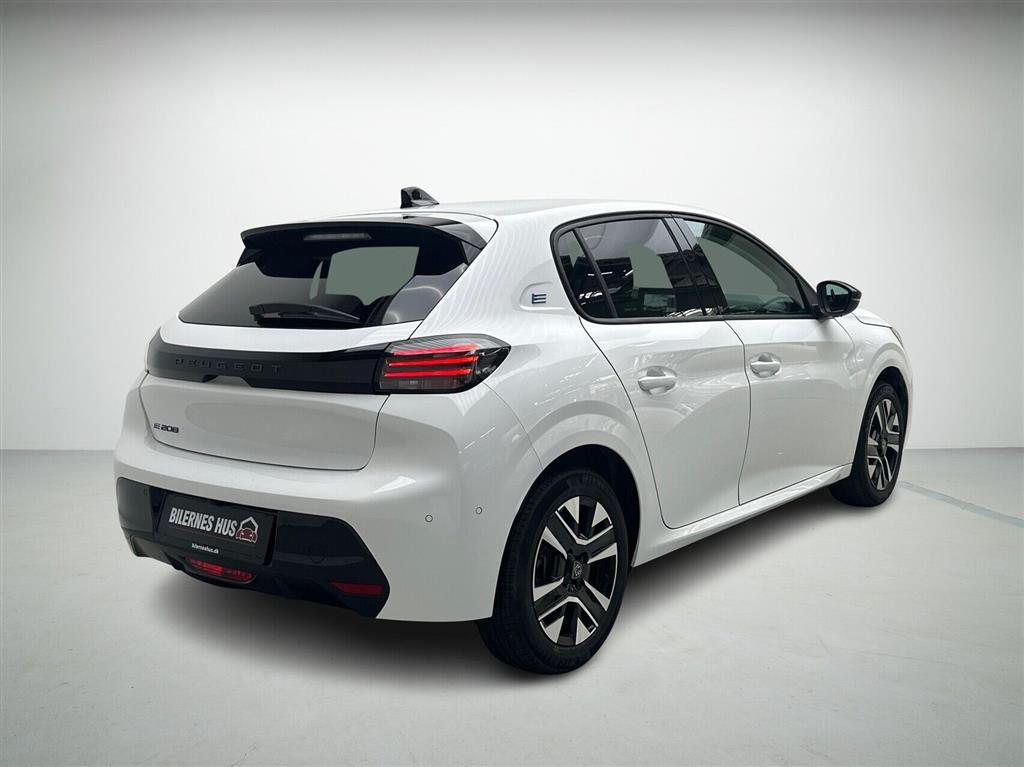 Peugeot e-208 EL Allure 136HK 5d Aut. - Image 2