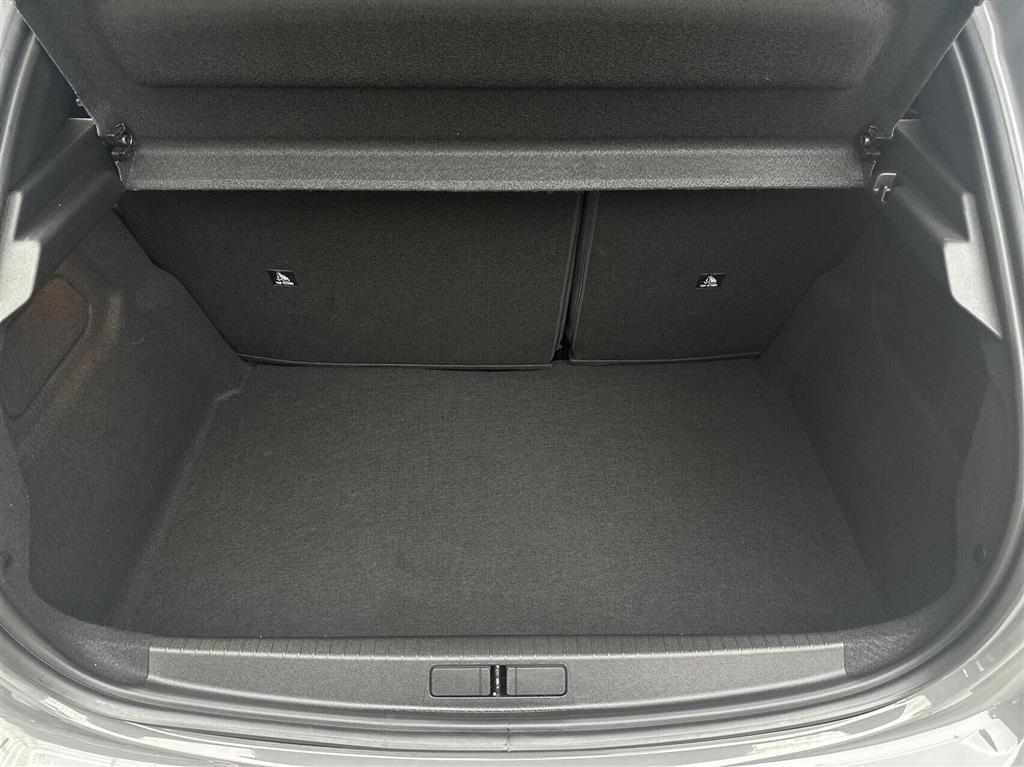 Peugeot e-208 EL Allure 136HK 5d Aut. - Image 14