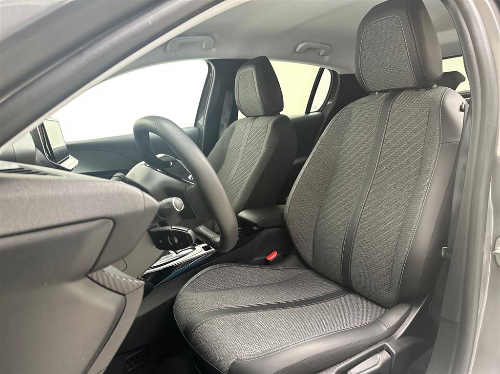 Peugeot e-208 EL Allure 136HK 5d Aut. - Image 19