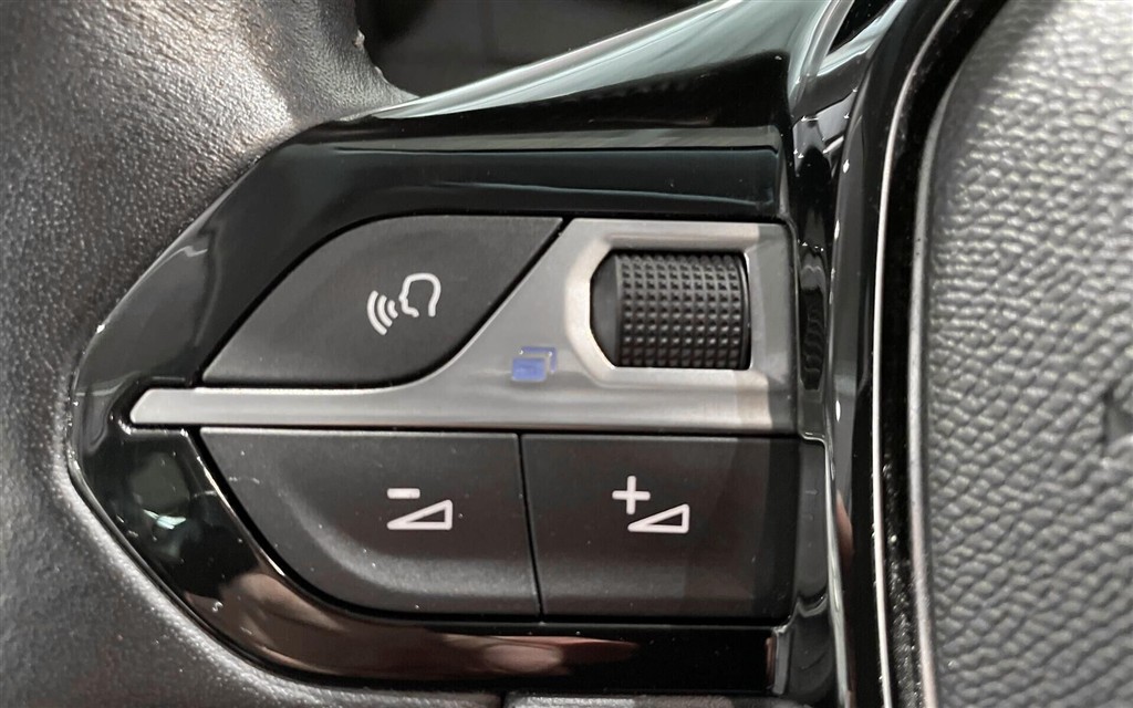 Peugeot e-208 EL Active 136HK 5d Aut. - Image 19