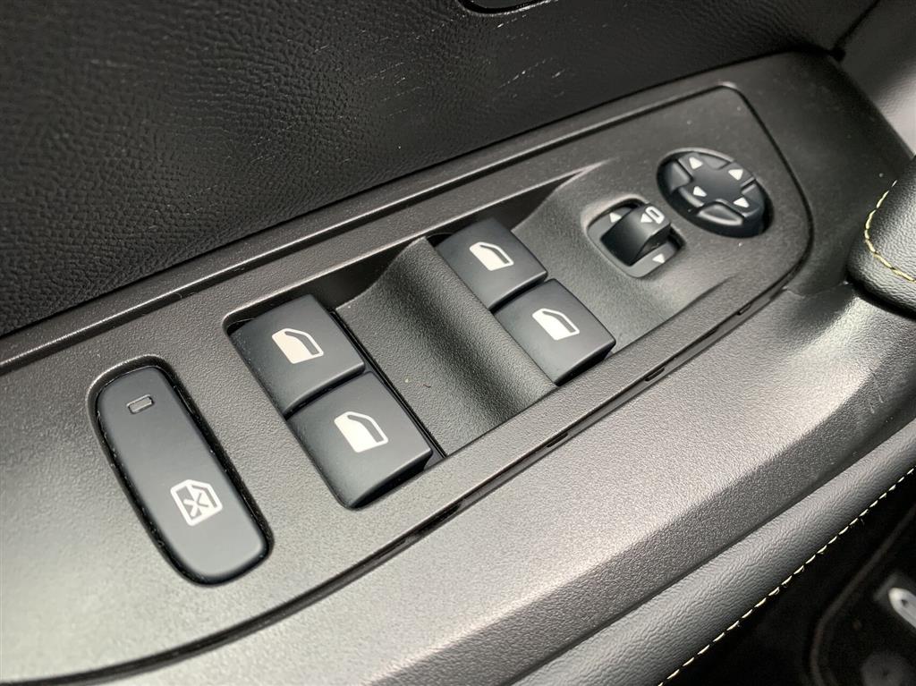 Peugeot e-2008 50 kWh GT Line 136HK 5d Aut. - Image 11
