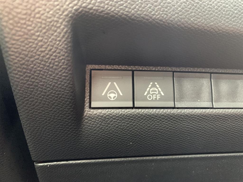 Peugeot e-2008 50 kWh GT Line 136HK 5d Aut. - Image 24