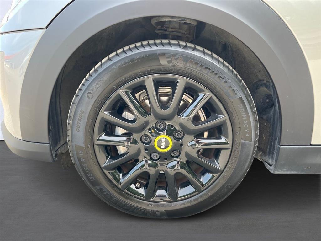 Mini Cooper SE EL Premium Plus 184HK 3d Aut. - Image 9
