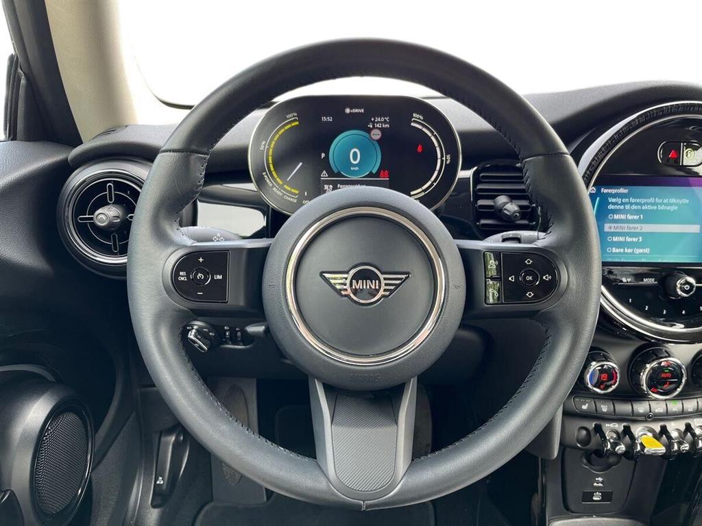 Mini Cooper SE EL Premium Plus 184HK 3d Aut. - Image 11