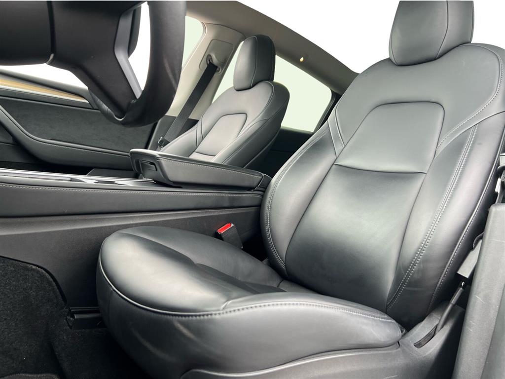 Tesla Model Y 75 kWh Long Range AWD 514HK 5d Aut. - Image 10