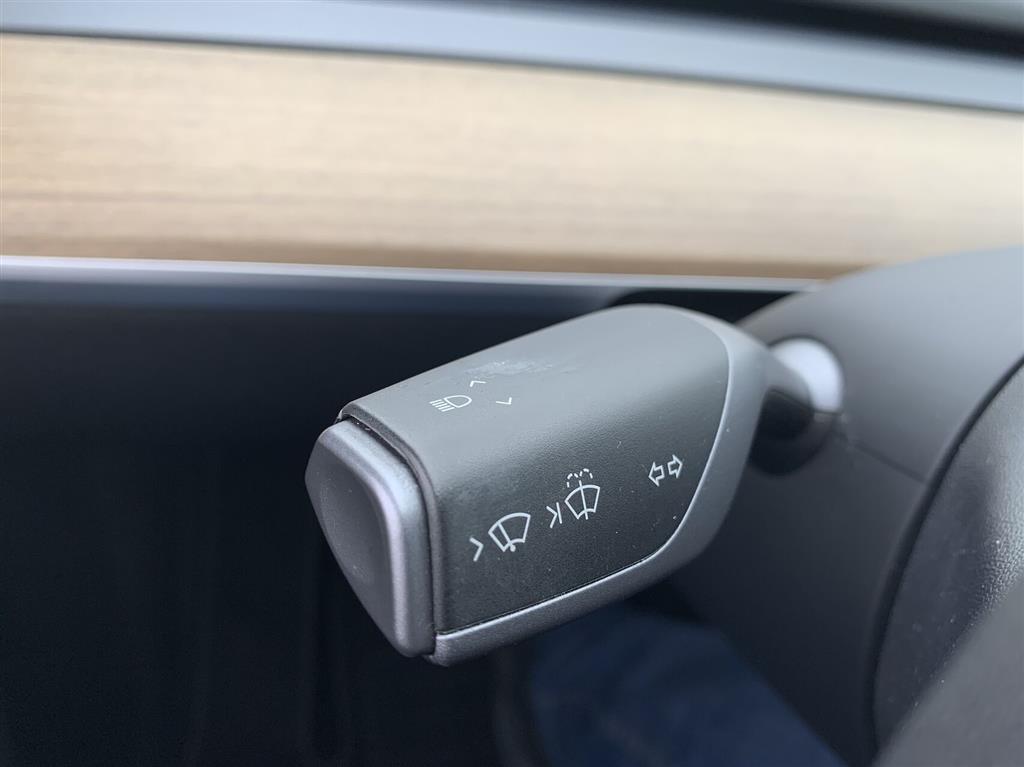 Tesla Model Y 75 kWh Long Range AWD 514HK 5d Aut. - Image 13