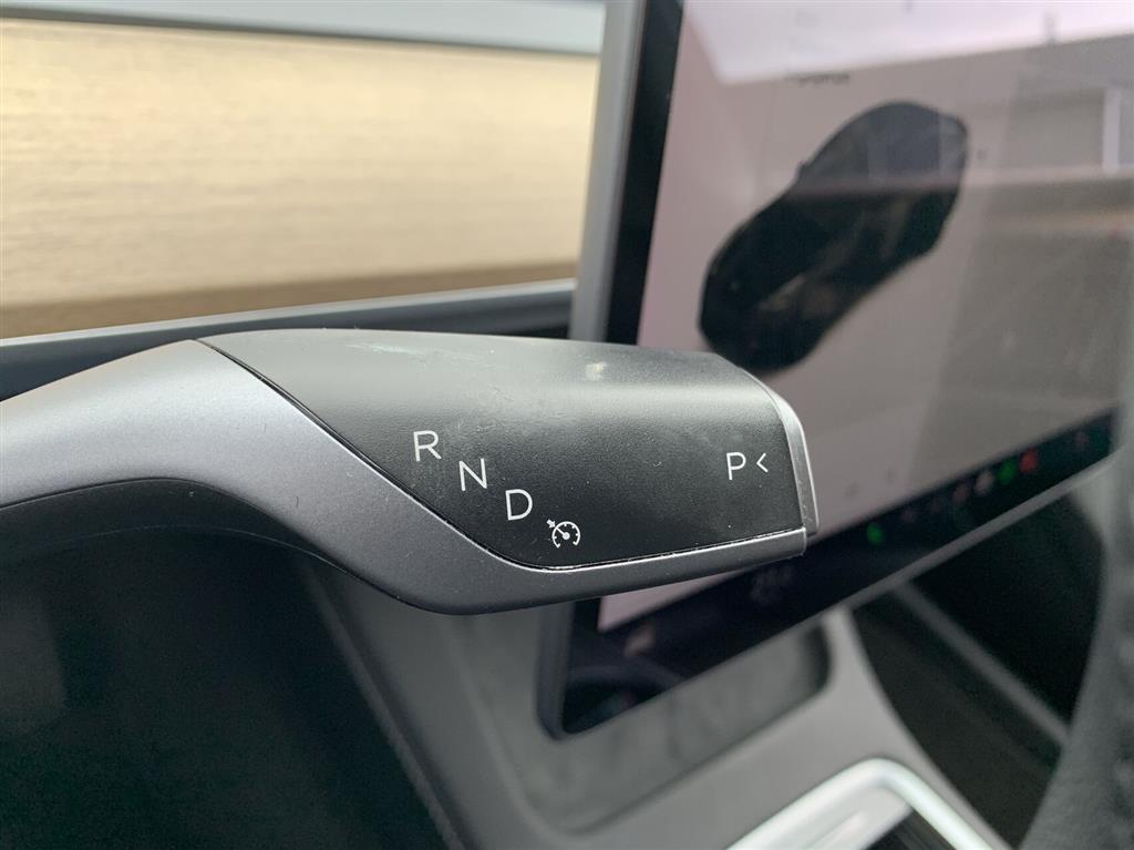 Tesla Model Y 75 kWh Long Range AWD 514HK 5d Aut. - Image 14