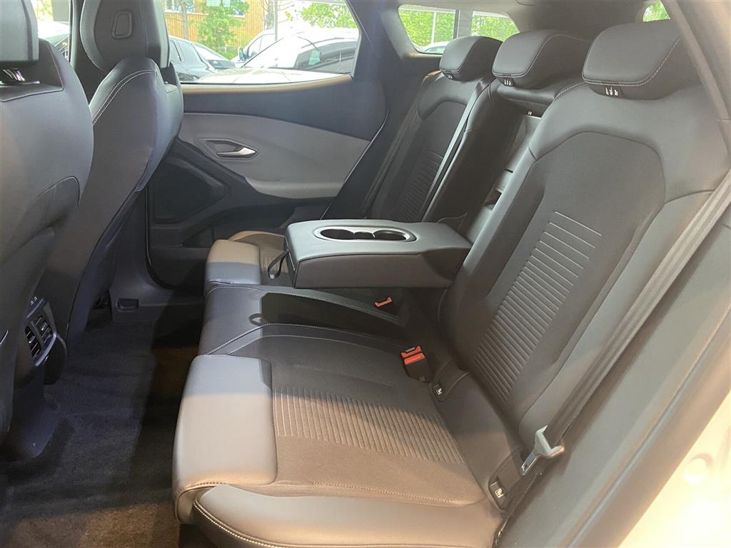 Ford Explorer EL UR Select RWD 286HK 5d Aut. - Image 10