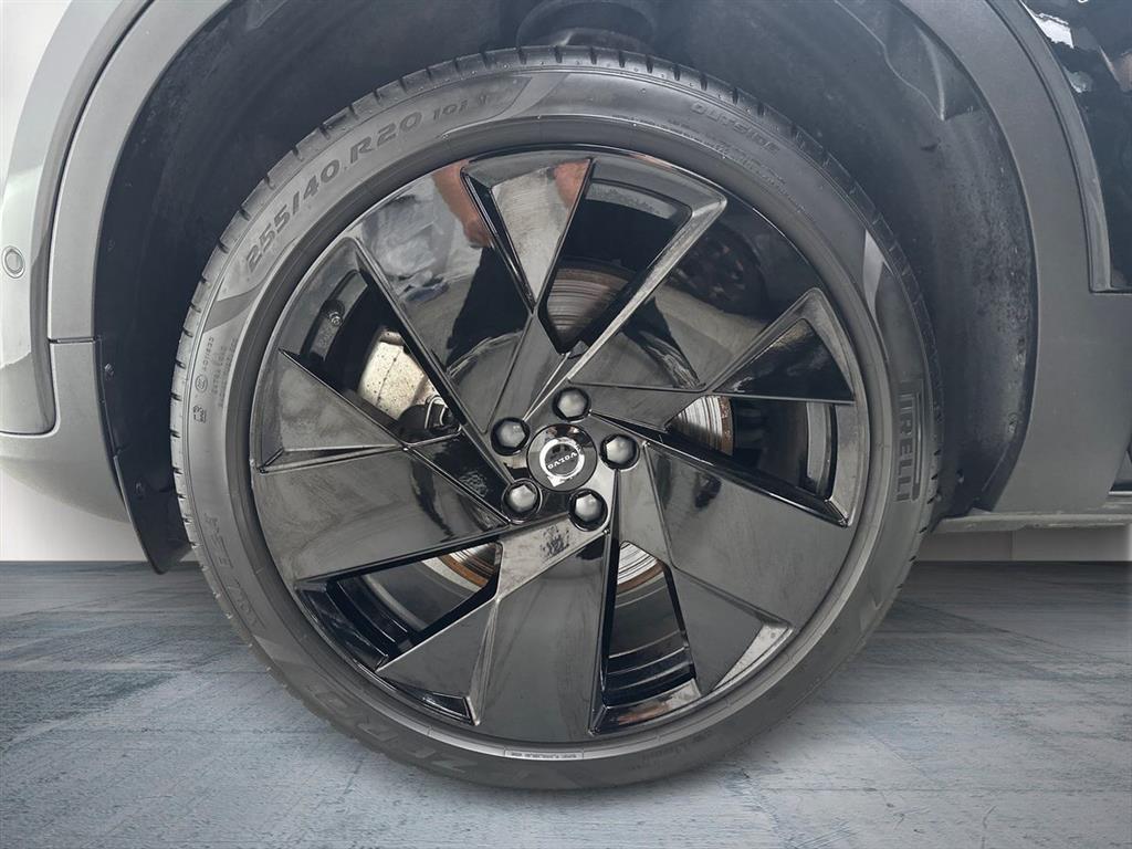 Volvo EX40 Single Motor Extended Range Black Edition 252HK 5d Aut. - Image 10