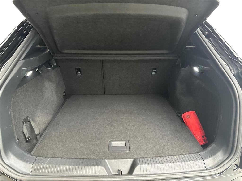 VW ID.4 EL Pro Performance 204HK 5d Aut. - Image 14