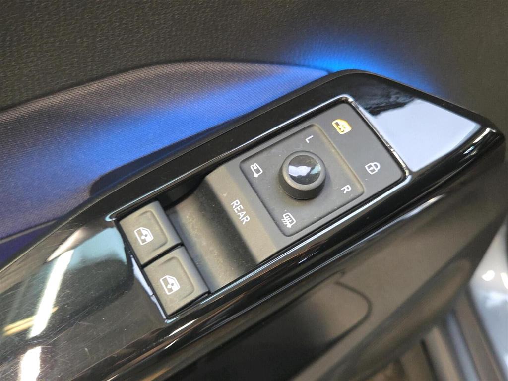 VW ID.3 EL Pro Performance 204HK 5d Aut. - Image 8