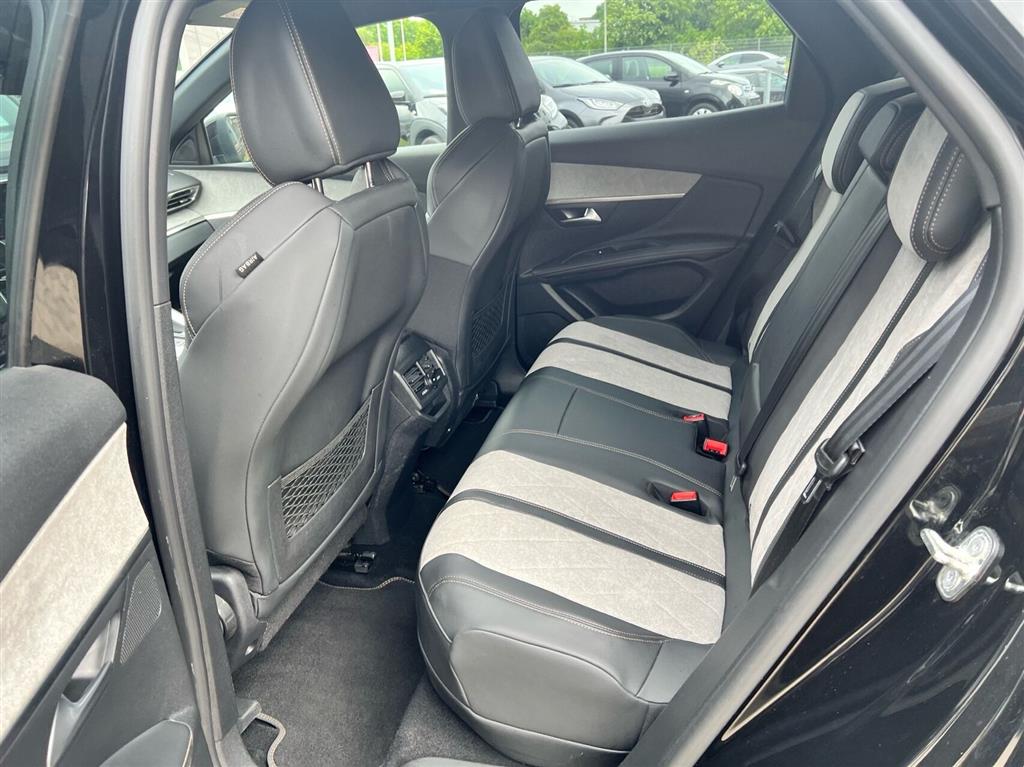 Peugeot 3008 1,6 PureTech Plugin-hybrid GT AWD EAT8 300HK 5d 8g Aut. - Image 9