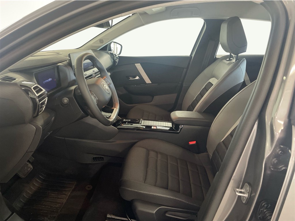 Citroën e-C4 EL New You! 156HK 5d Aut. - Image 10